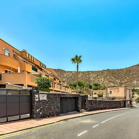 Altos Del Roque 1 Bedroom * 아데제